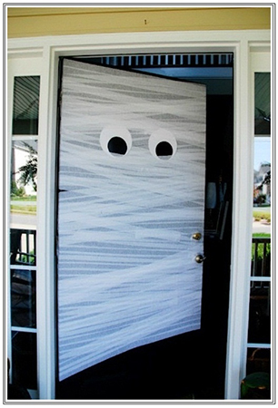 DIY Haunted House - Mummy Door